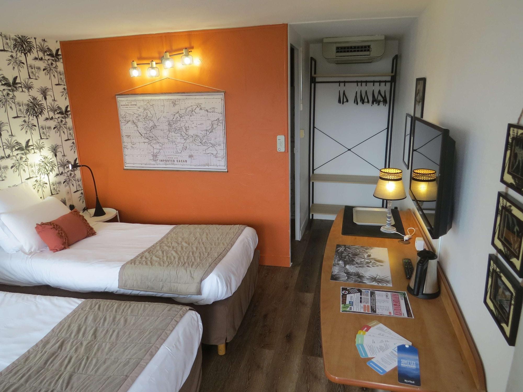 Hotel Kyriad Cap Sud Avignon Bagian luar foto