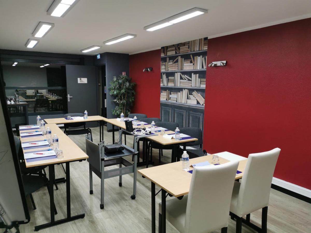 Hotel Kyriad Cap Sud Avignon Bagian luar foto