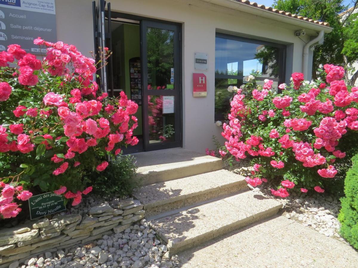 Hotel Kyriad Cap Sud Avignon Bagian luar foto