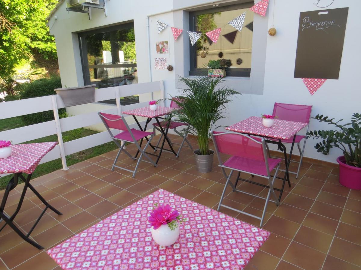 Hotel Kyriad Cap Sud Avignon Bagian luar foto